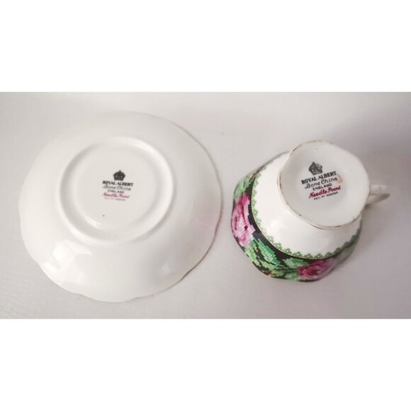 Vintage Royal Albert Tea Cup and Saucer Needle Point Teacup High Tea - Picture 4 of 6